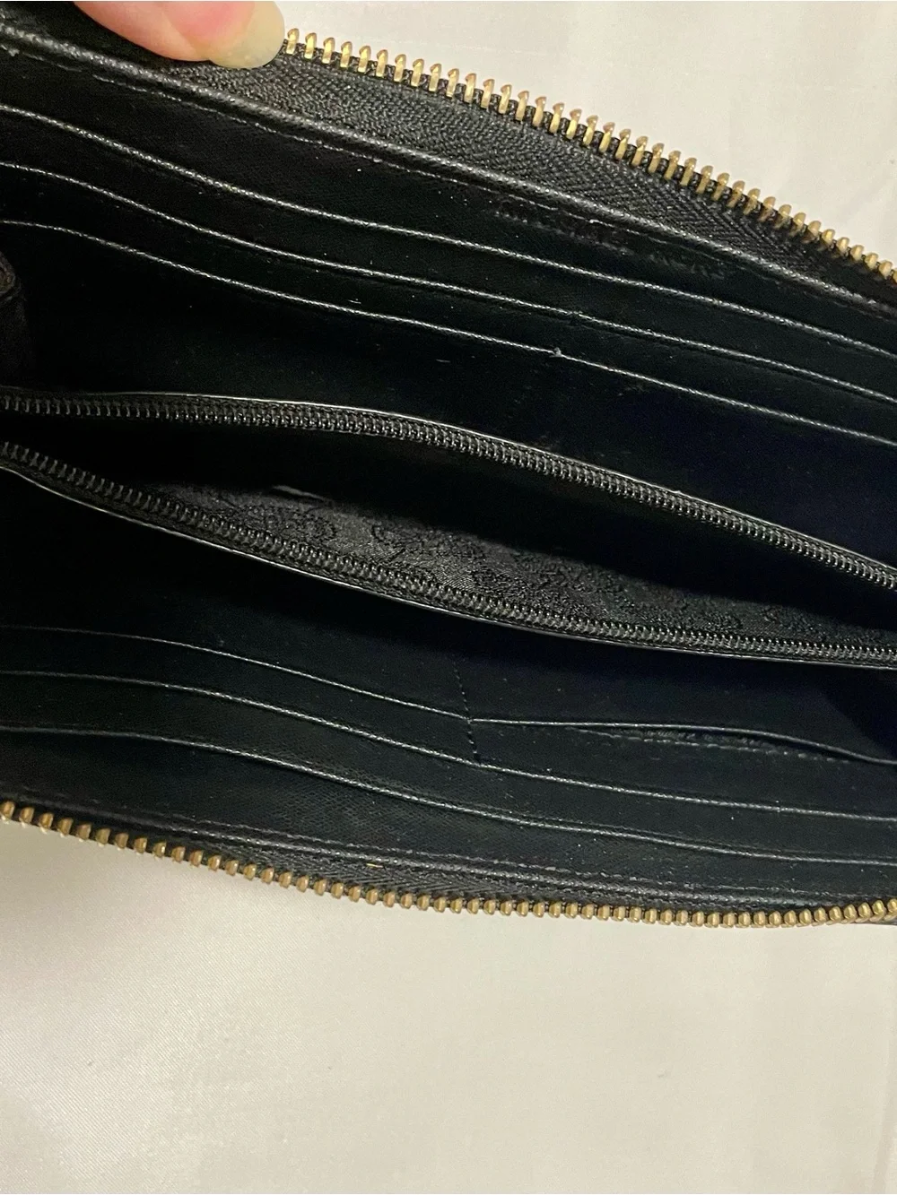 Michael Kors Dillon East West Satchel & Wallet Set